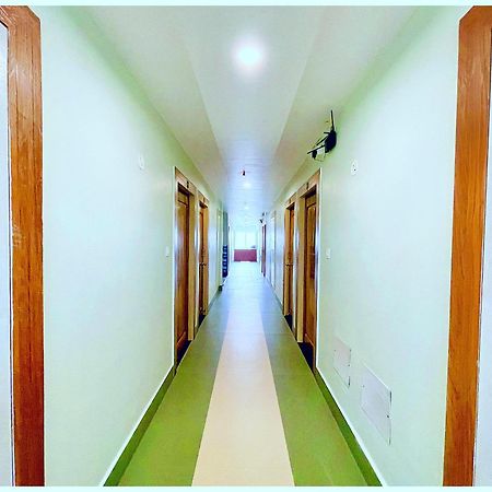 Simla Hotel K R I S H N A B - B Near Mall Road And Temple Esterno foto