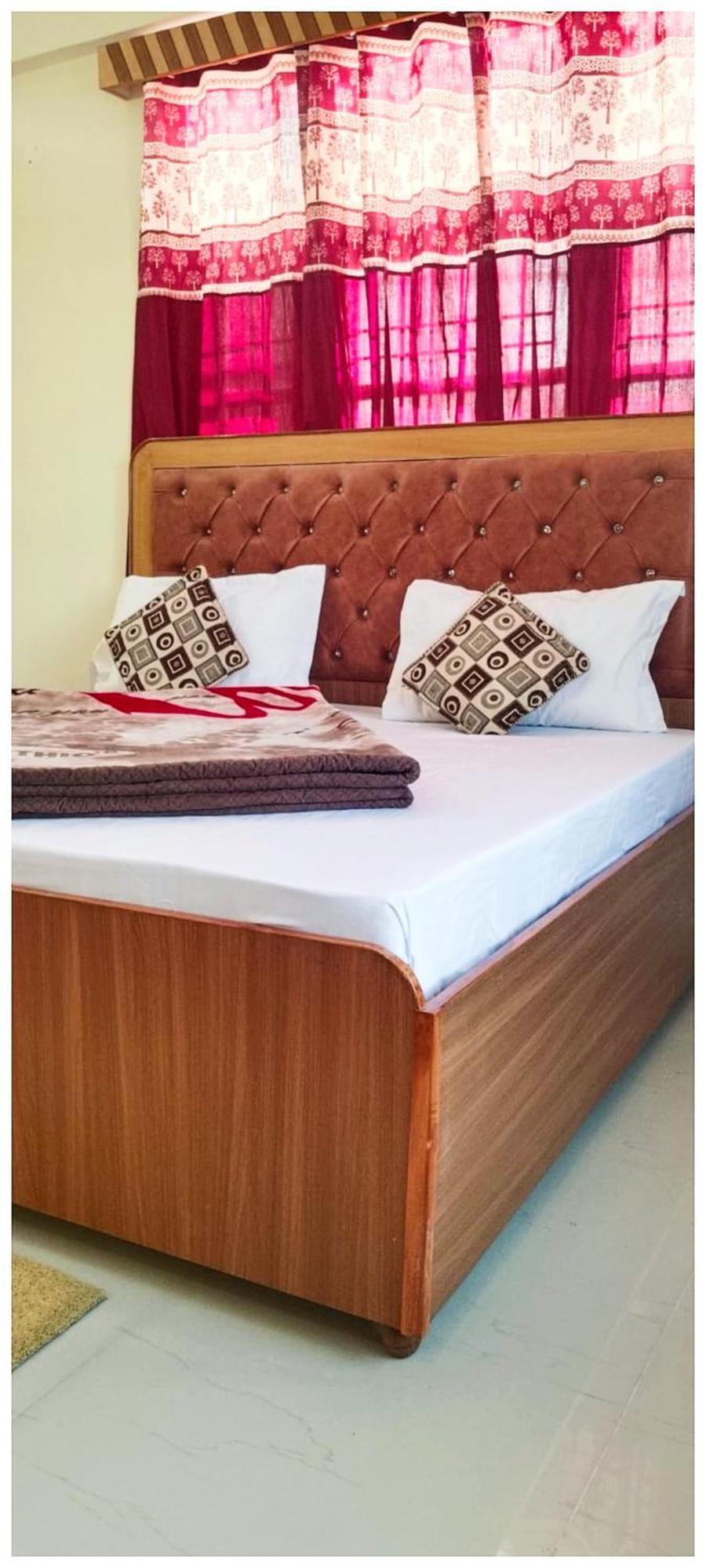 Simla Hotel K R I S H N A B - B Near Mall Road And Temple Esterno foto
